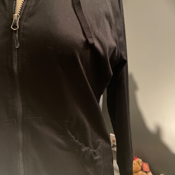 Sweatshirt - Picture 2 of 4